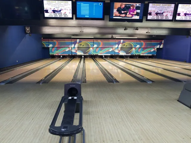 Valley Lanes
