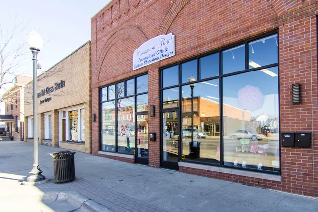 Monogram That & Classic Trophies