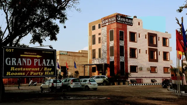 HOTEL GST GRAND PLAZA