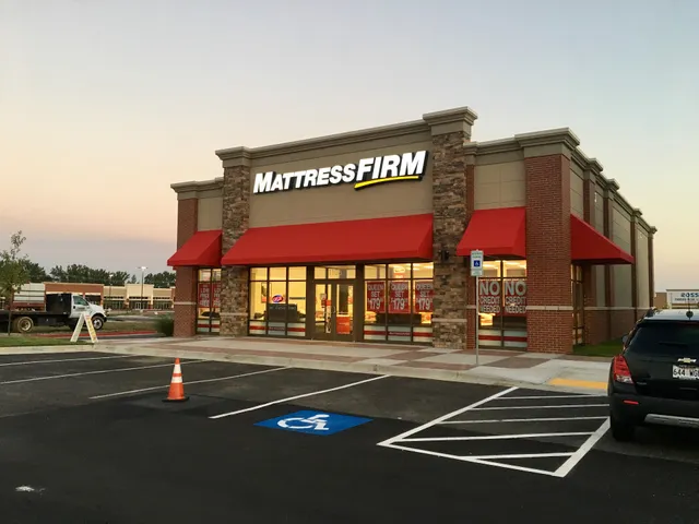 Mattress Firm Lewis Crossing