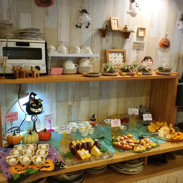 Cafe Restaurant Hatsune