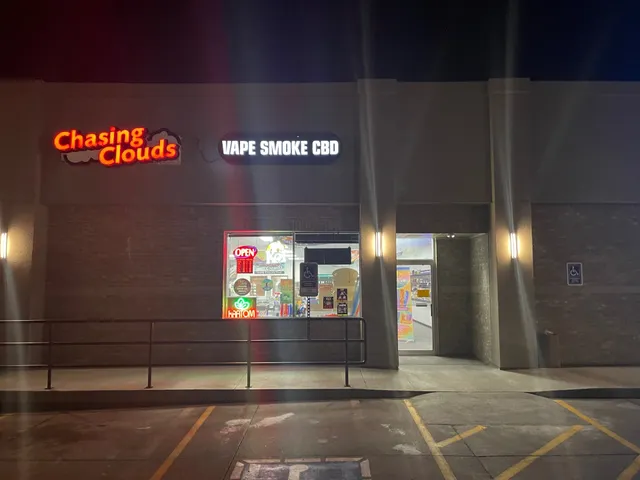 Chasing Clouds Vape and Smoke - Kearney