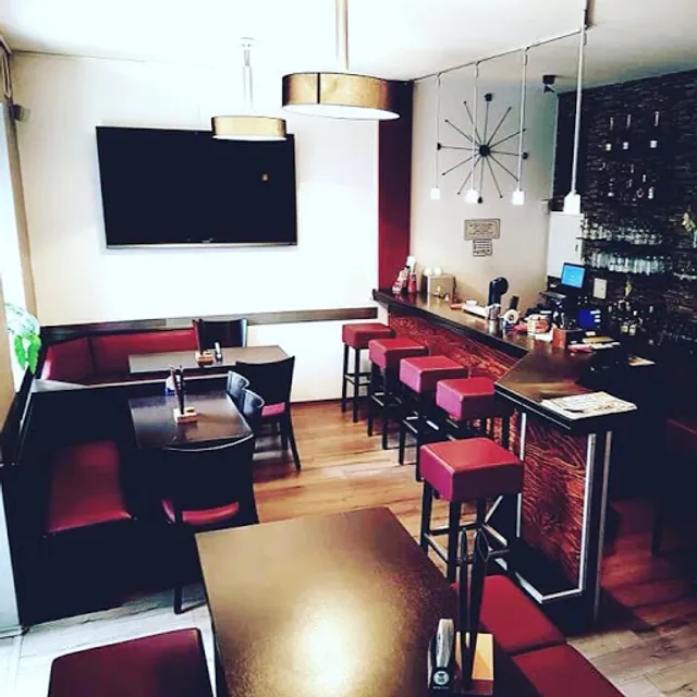 Soleto Cafe Sportbar and more