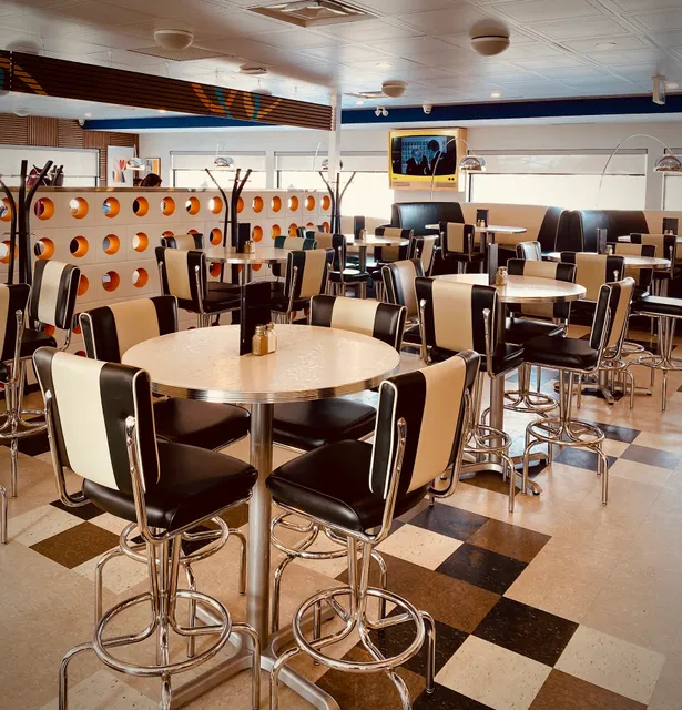 Dave and LaVerne's Modern Diner