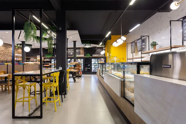 Requintte Café e Confeitaria