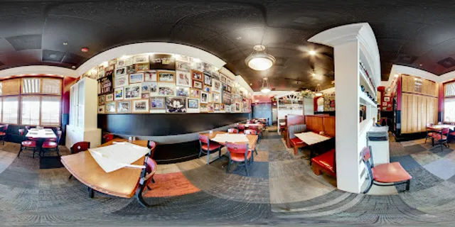 Kruse & Muer in the Village