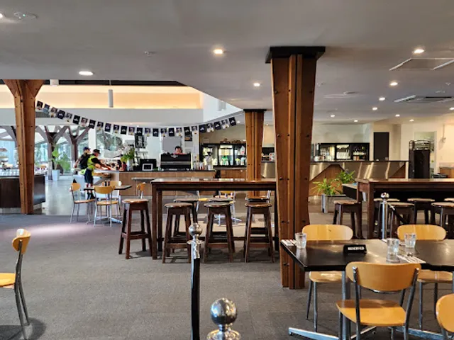 Sir Edmund Hillary Cafe & Bar