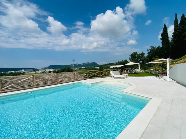 Villa Poggio Ulivo Pool-Apartments