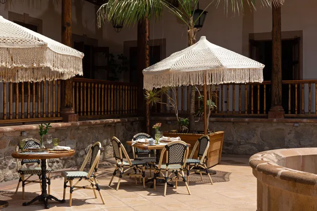 Ibarra 14 -Hotel y Restaurante-