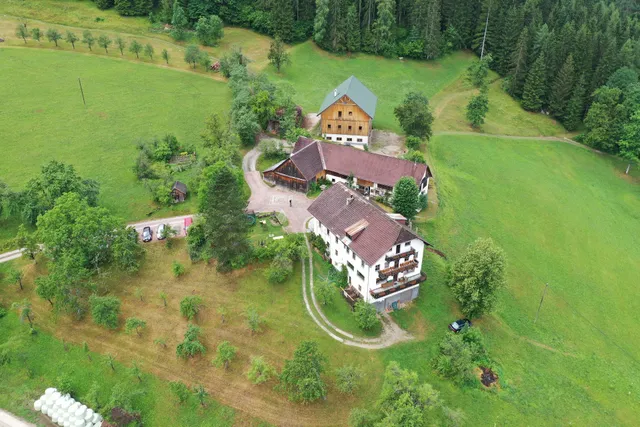 Ferienhof Rotbuchner Fam Klinser