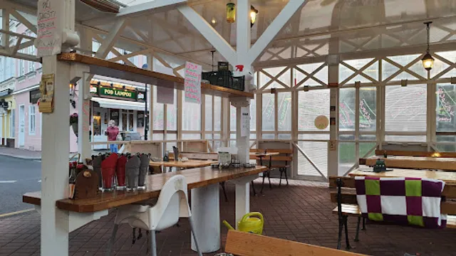 Restaurace Pod Lampou v Teplicích v Šanově