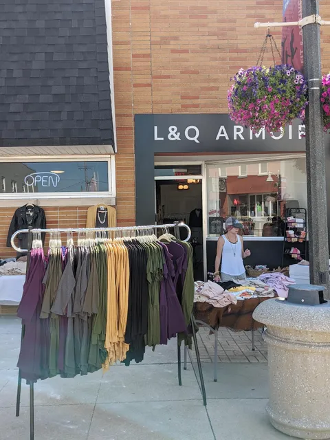 l&q armoire boutique