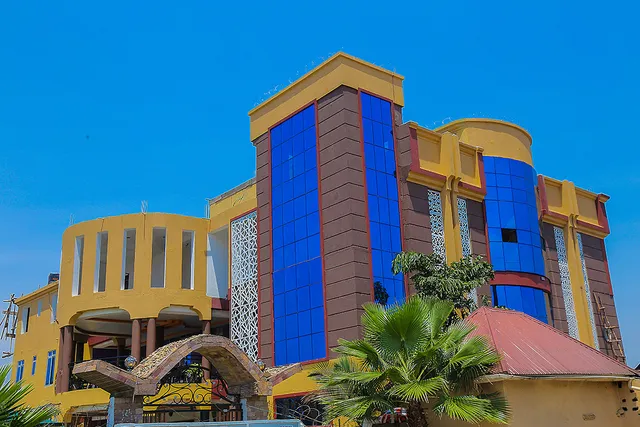 KAMWE KAMWE HOTEL AND SPA -KASESE