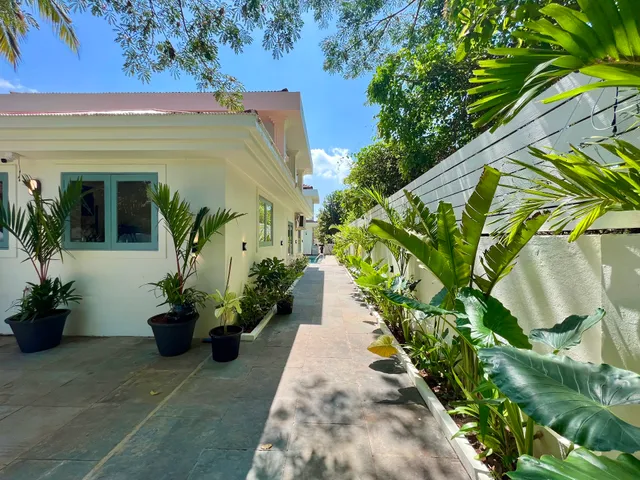 Villa Das Herrenhaus by AUV