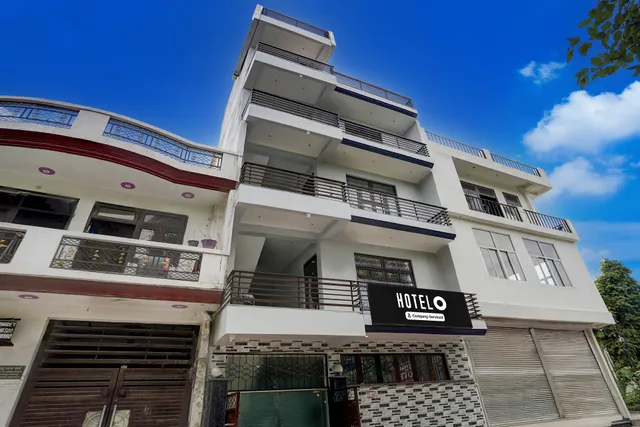 Hotel O Geeta Nagar Metro Station Mirage Hotel