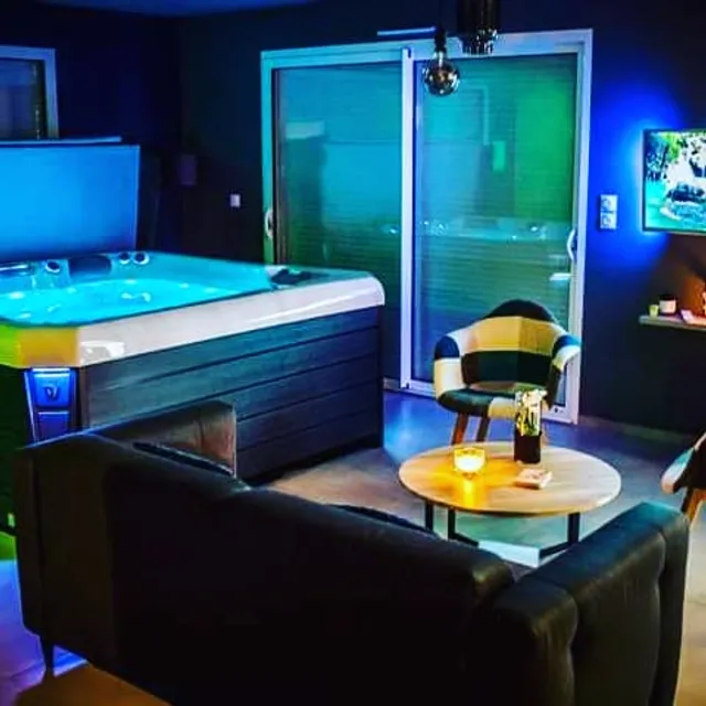 Le NaturOspa Gîte SPA privatif 2 à 4 personnes avec sauna et jacuzzi | proche Hesdin,Berck,Abbeville