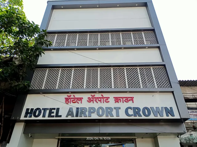 Hotel Airport Crown
