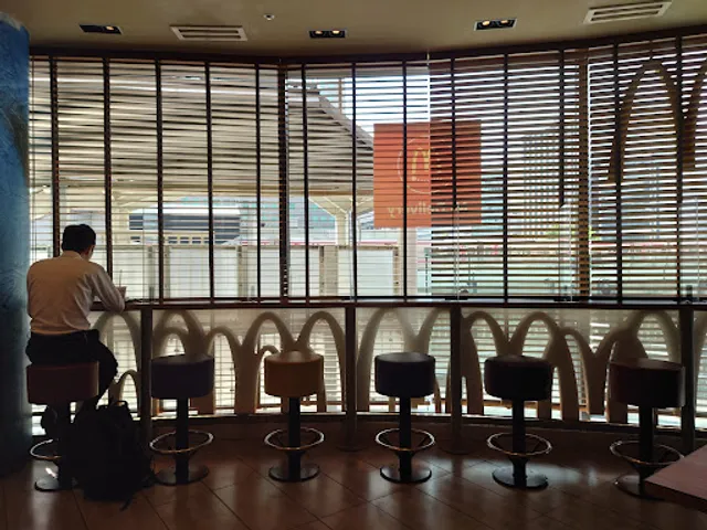 McDonald's Shin-Osaka Hankyu Building