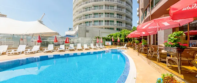 Briz Beach Apartments