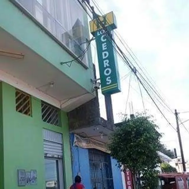 HOSTAL LOS CEDROS
