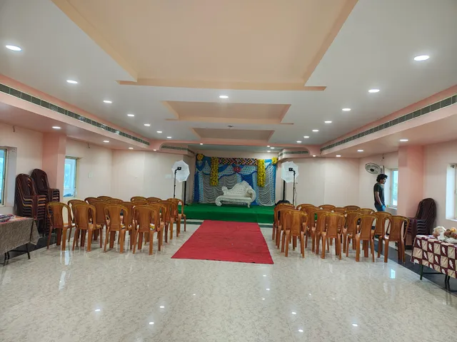 Hotel O Kalluru Venkata Rayulu Function Hall And Guest Rooms