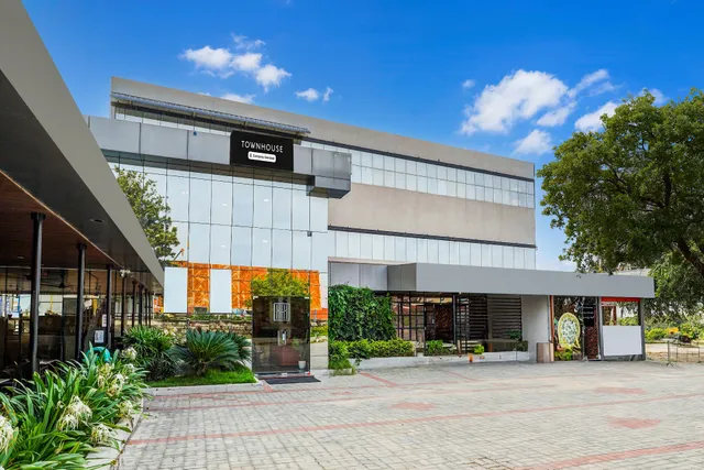 VIJAY INN BY UnicornHMS