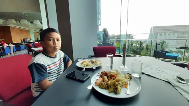 Restaurant The Square Lampung