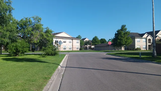 Las Palmas Apartments