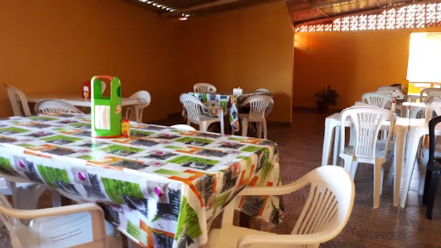 Marmitex & Lanchonete Português