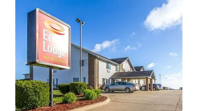 Econo Lodge Inn & Suites Pekin - Peoria Area