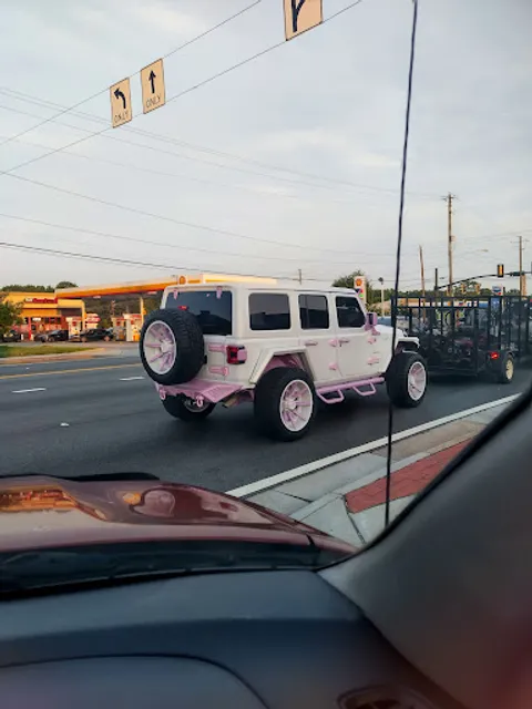 1,2 Wing & Grill Restaurant