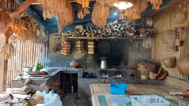 Pesona Kampung Sunda