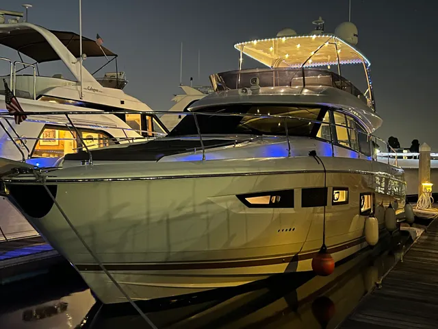 Boat Bed and Breakfast