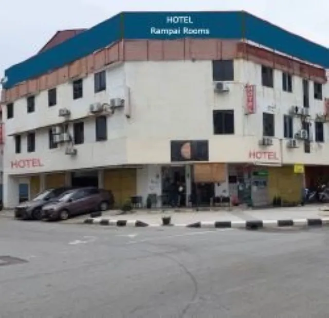 HOTEL RAMPAI ROOMS