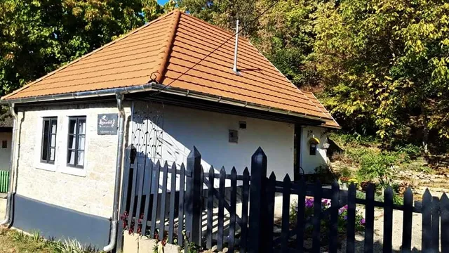 Kismadár Vendégház