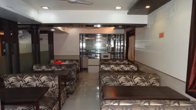 Hill Top Garden RestroBar