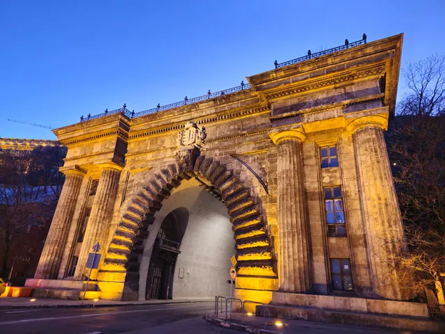 Budai Castle Tunnel