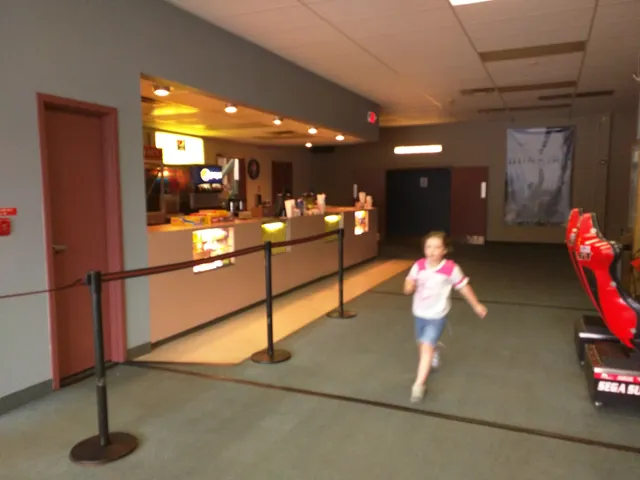 Lake Street Plaza Theatres