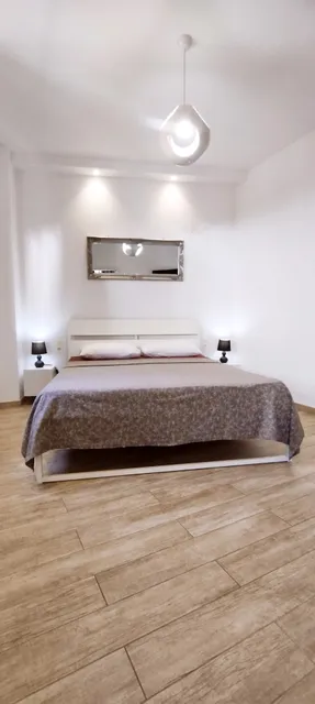 Altozano Rooms, gestión de apartamentos vacacionales y alojamiento Málaga y Gran Canaria, también servicios inmobiliarios