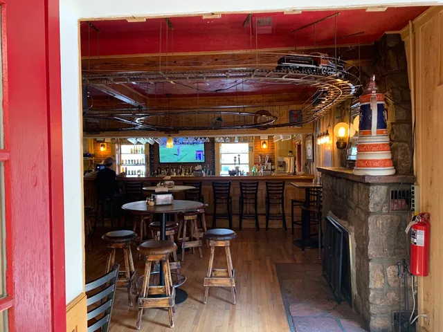 Sasha's at the Alpine