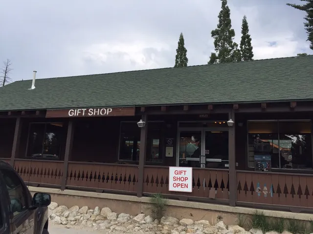 Grant Grove Gift Shop