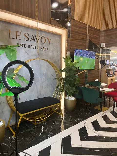 Le SAVOY