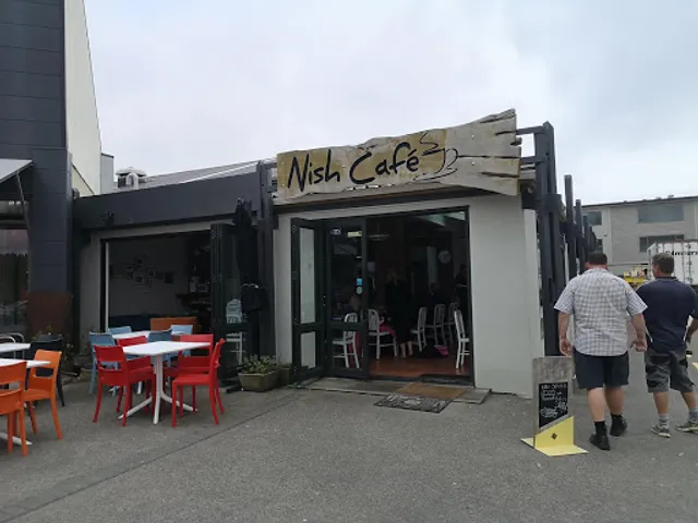 Nish Café