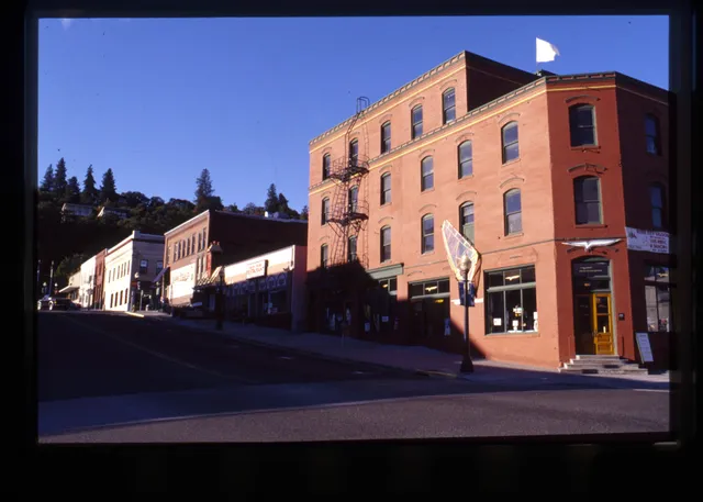 Lightwell Hotel & Spa