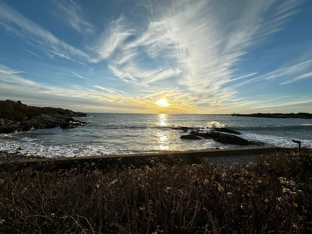 Cliff Walk – Ledge Rd