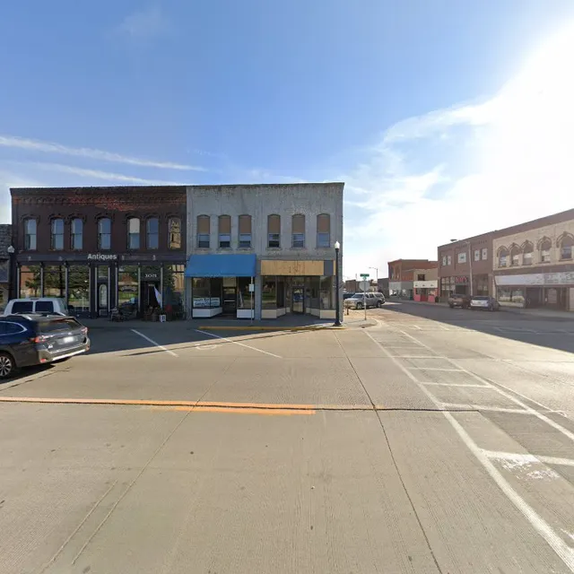 The Plug Smoke & Vape - Canton