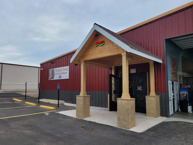Pueblo's Barn - Western Wear & Feed Store