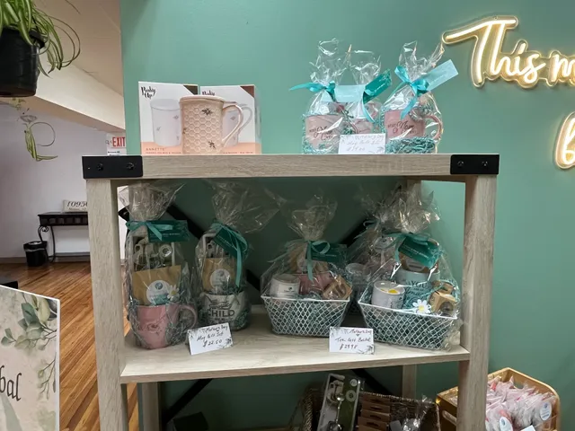 Yaya’s Herbal Kitchen