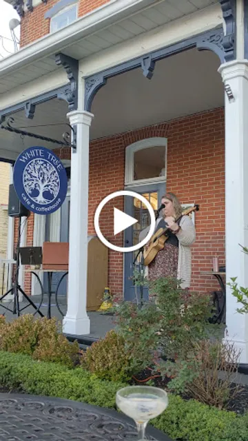 White Tree Cafe & Coffeehouse