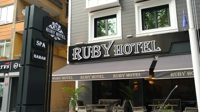 BÇ RUBY HOTEL